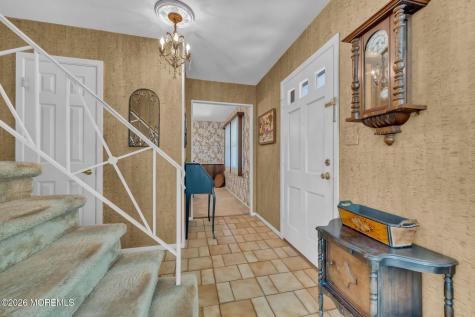 37 Faith Lane Aberdeen NJ 07747