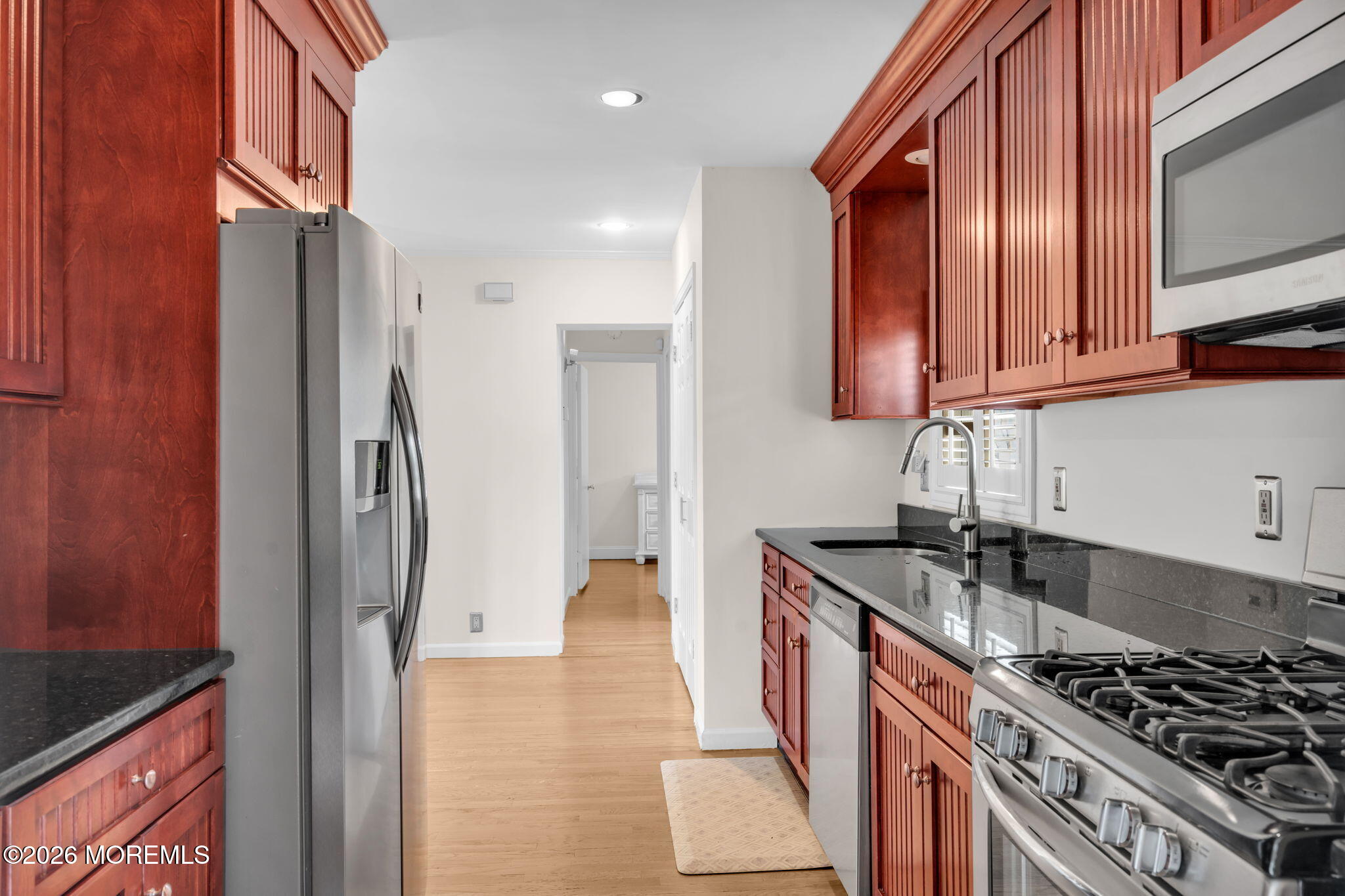 149 11th Street Belford NJ 07718