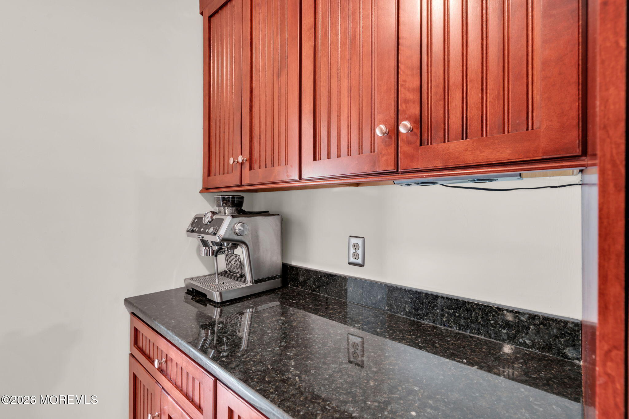 149 11th Street Belford NJ 07718