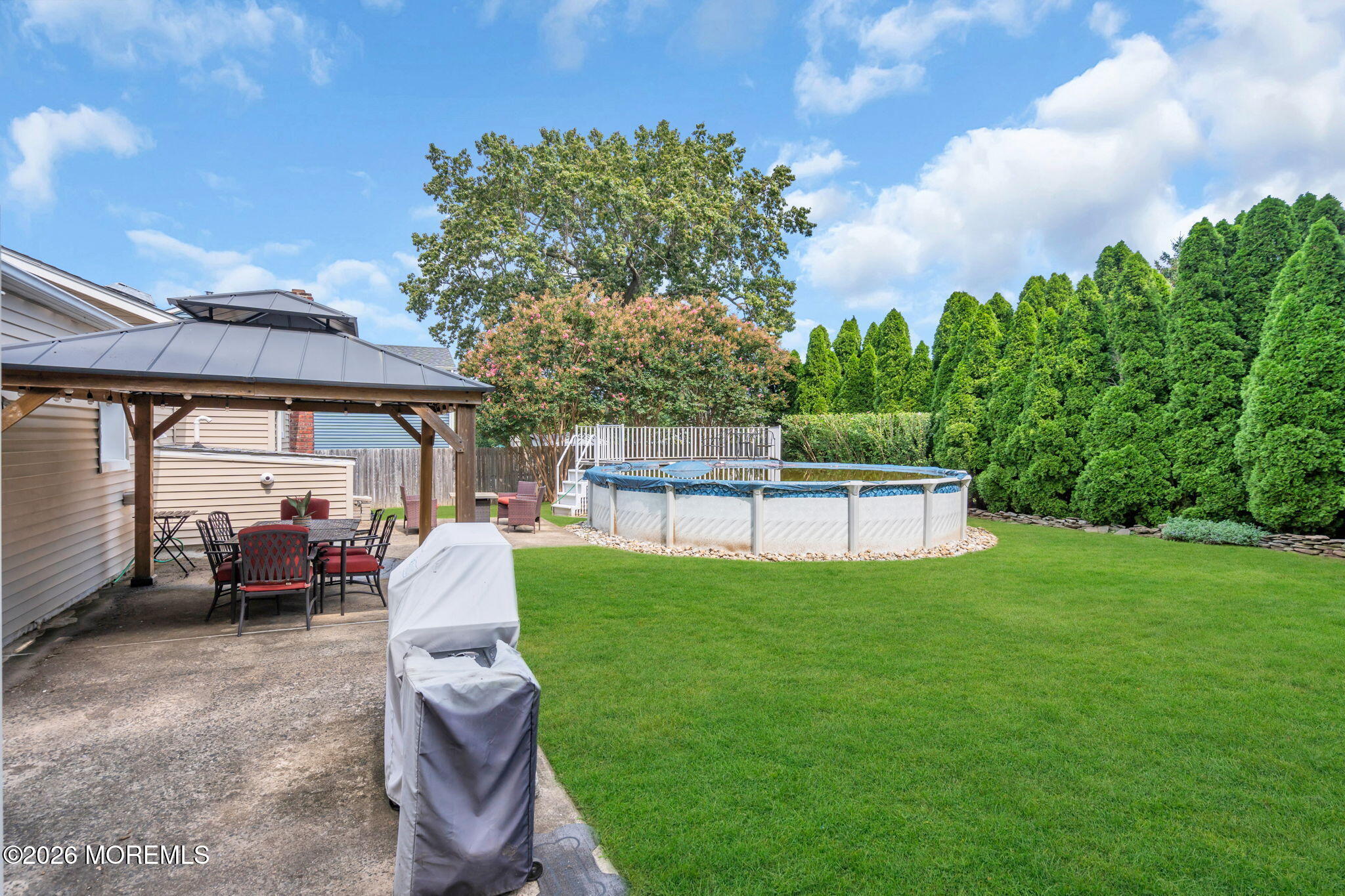 149 11th Street Belford NJ 07718