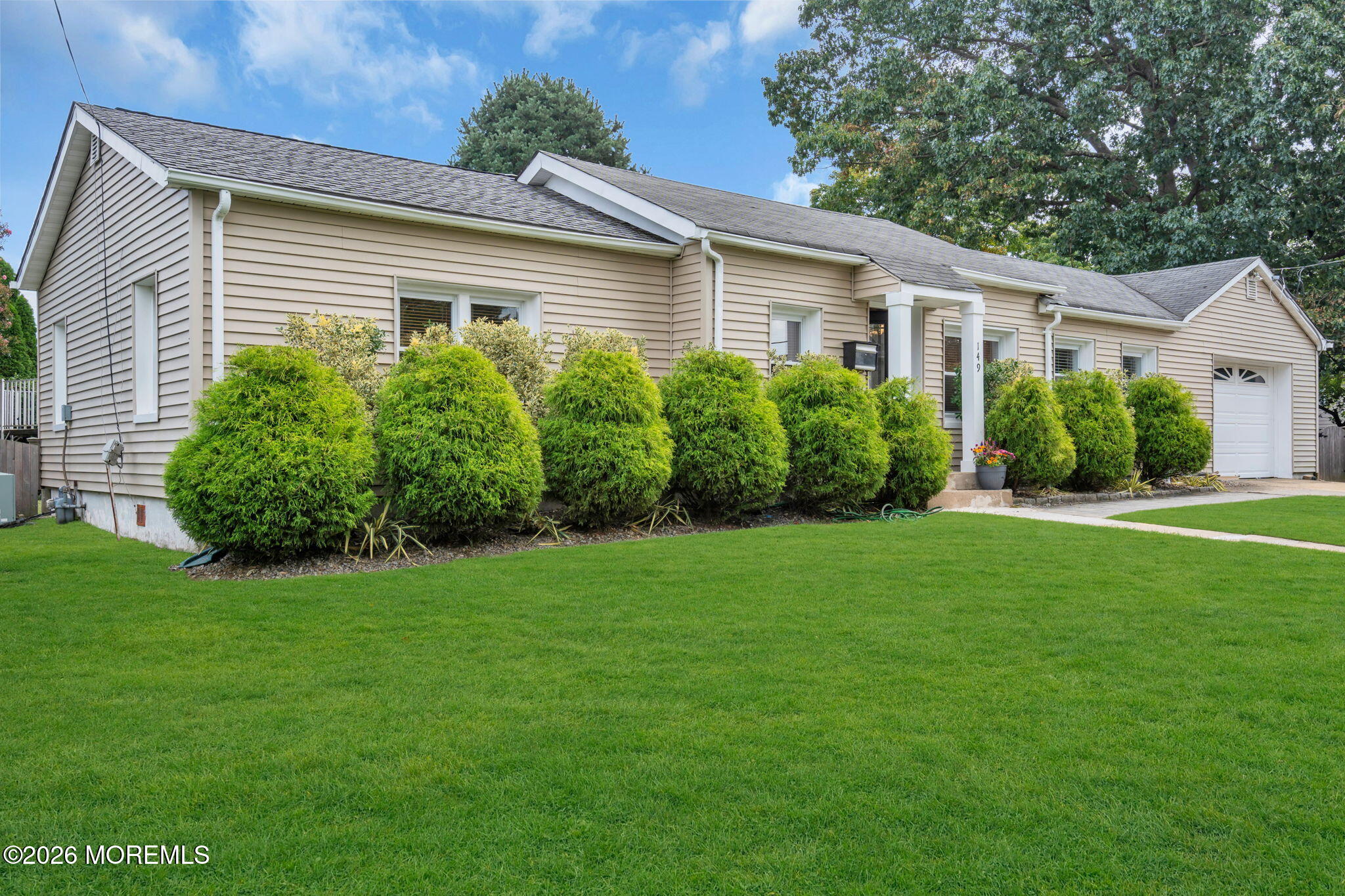 149 11th Street Belford NJ 07718