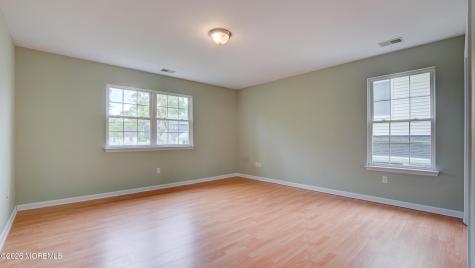 109 Woodland Drive Aberdeen NJ 07747