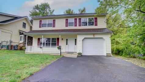 109 Woodland Drive Aberdeen NJ 07747