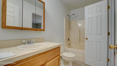 109 Woodland Drive Aberdeen NJ 07747