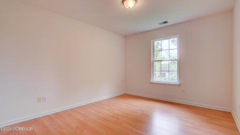 109 Woodland Drive Aberdeen NJ 07747