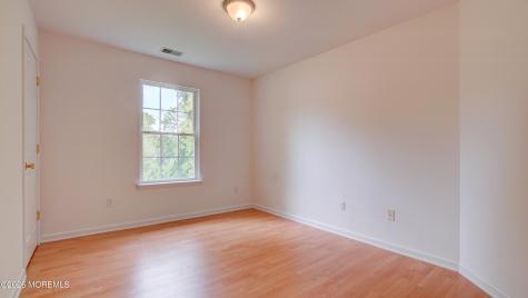 109 Woodland Drive Aberdeen NJ 07747