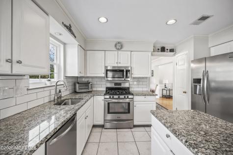 17 Sun Hollow Road Howell NJ 07731