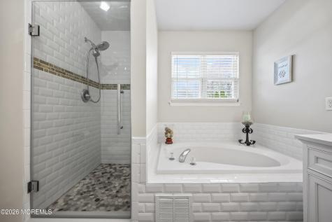 17 Sun Hollow Road Howell NJ 07731