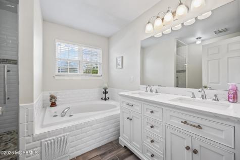 17 Sun Hollow Road Howell NJ 07731