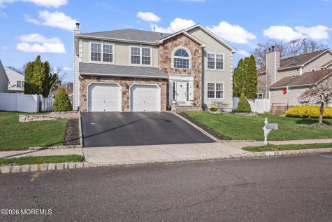 17 Sun Hollow Road Howell NJ 07731