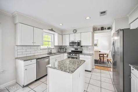 17 Sun Hollow Road Howell NJ 07731
