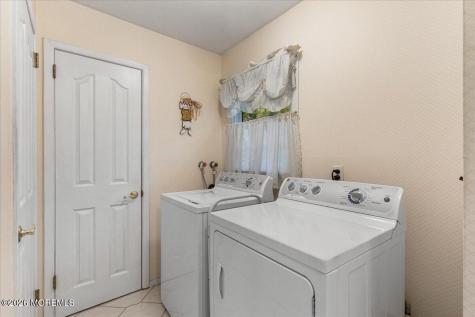 204 Dutch Lane Road Freehold NJ 07728