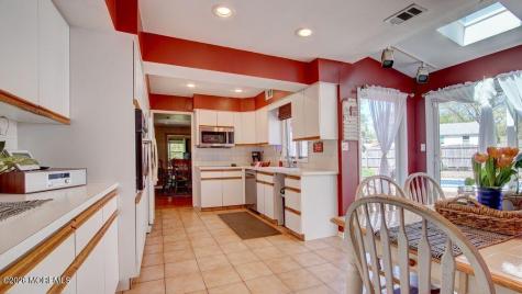 8 Darby Road Marlboro NJ 07746