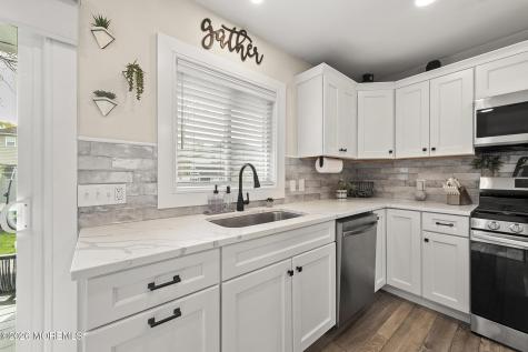 139 Bosun Avenue Manahawkin NJ 08050