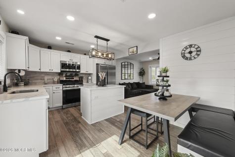 139 Bosun Avenue Manahawkin NJ 08050