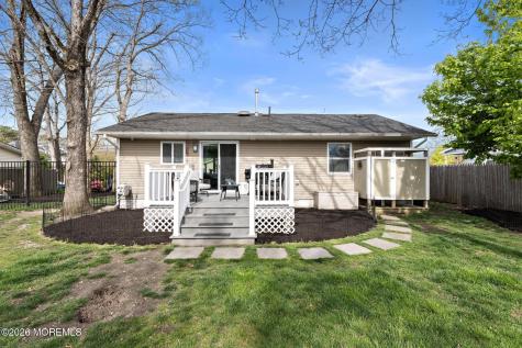 139 Bosun Avenue Manahawkin NJ 08050