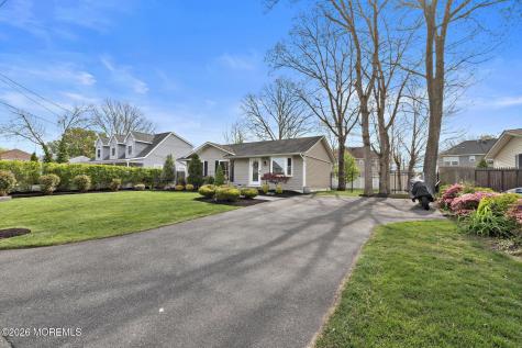 139 Bosun Avenue Manahawkin NJ 08050