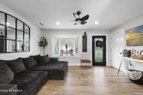 139 Bosun Avenue Manahawkin NJ 08050