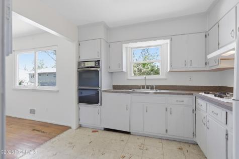 14 Woodridge Avenue Toms River NJ 08755