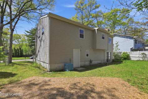 14 Woodridge Avenue Toms River NJ 08755