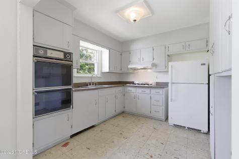14 Woodridge Avenue Toms River NJ 08755