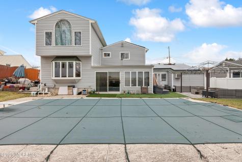 10 Walter Drive Hazlet NJ 07730