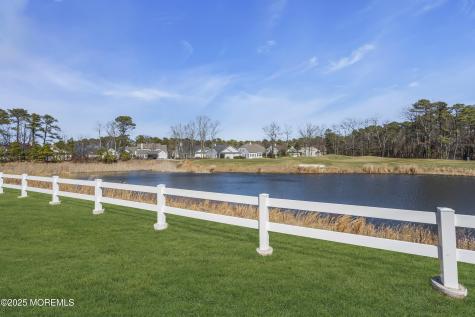 11 Beach Haven Way Waretown NJ 08758