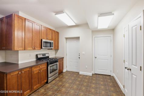 10 New York Avenue Lakewood NJ 08701