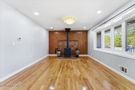 629 W Commodore Boulevard Jackson NJ 08527