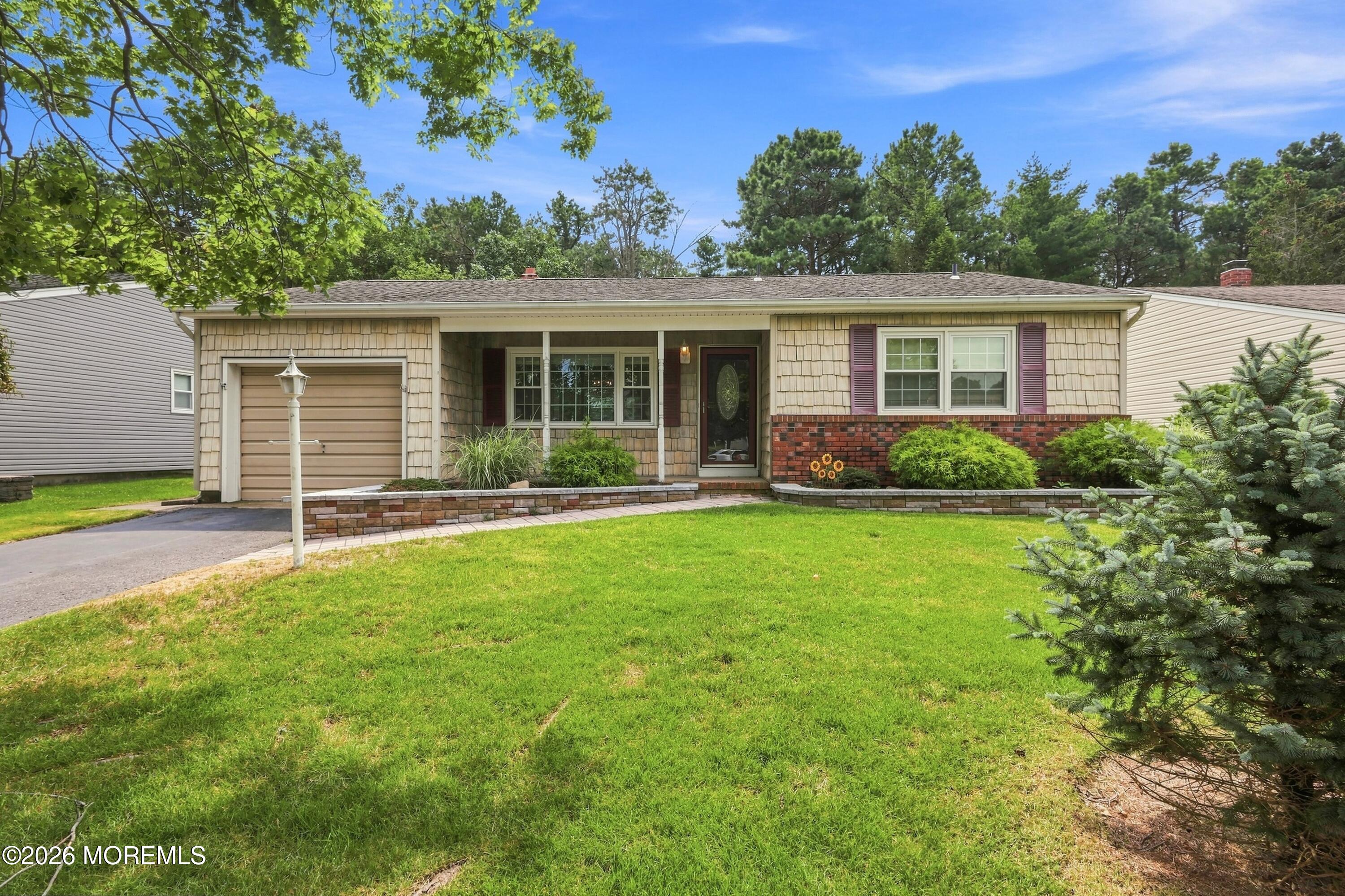 42 Castleton Drive Toms River NJ 08757