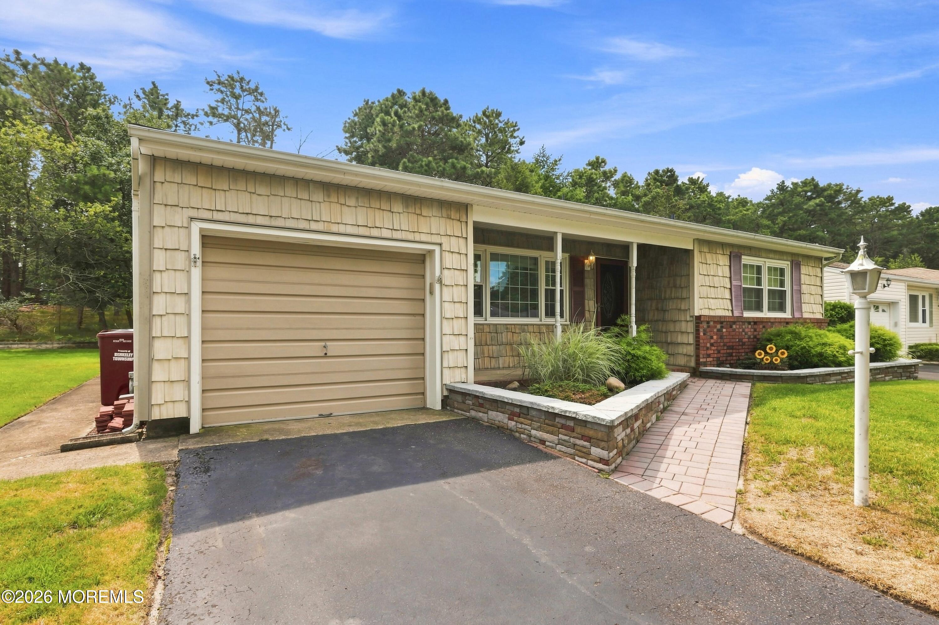 42 Castleton Drive Toms River NJ 08757