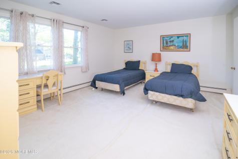 177 Kingfisher Drive Middletown NJ 07748