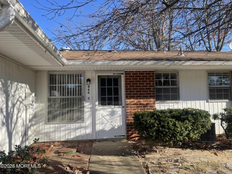 866C Inverness Court Lakewood NJ 08701