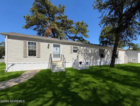 21 Bluebird Lane Whiting NJ 08759