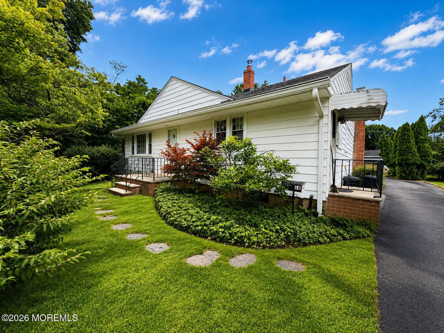 18 Holmes Terrace Freehold NJ 07728