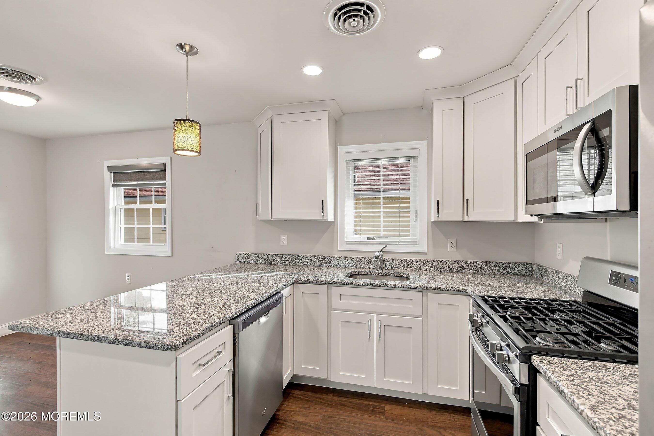 2137 Mount Hood Lane Toms River NJ 08753