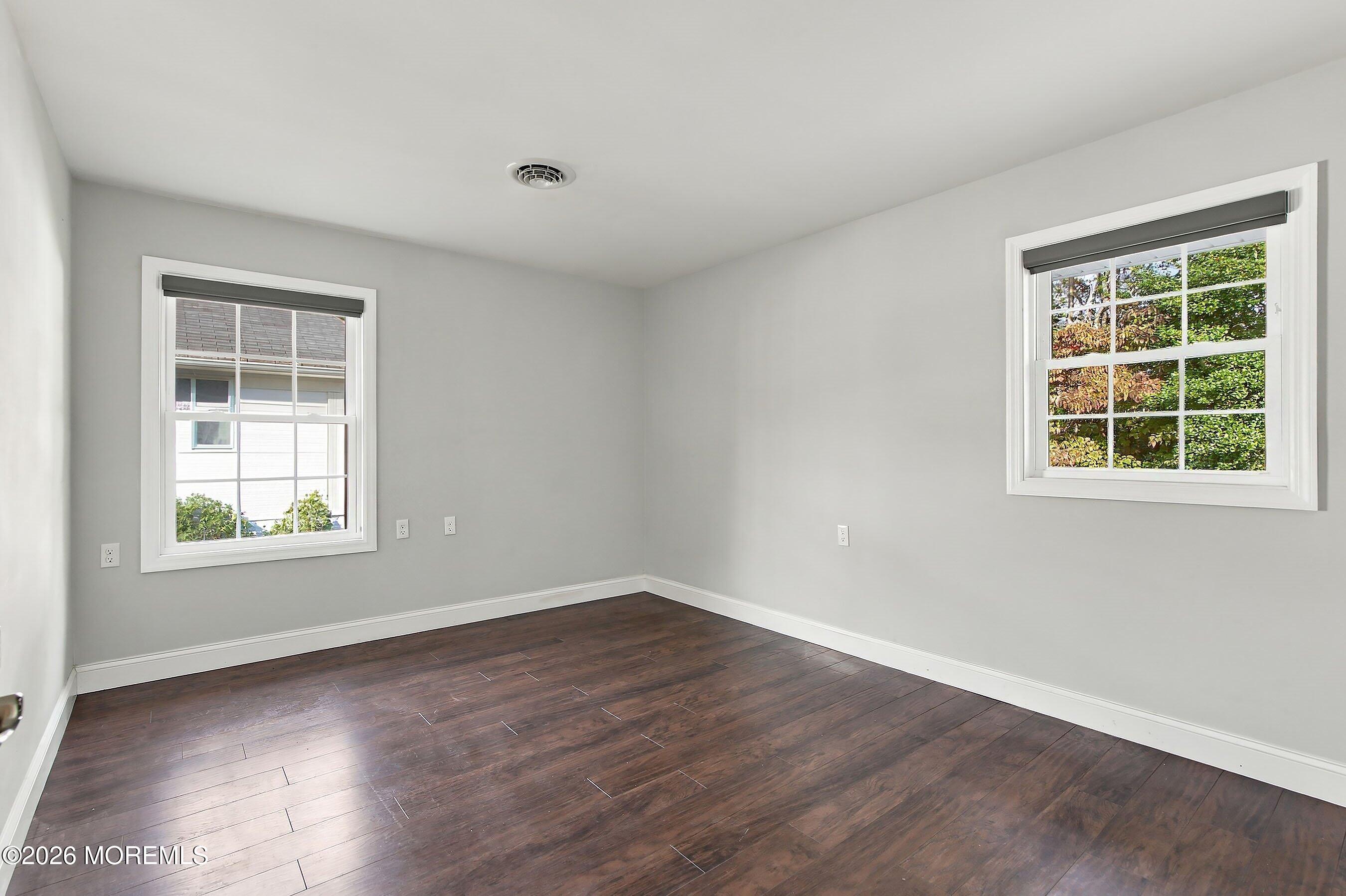 2137 Mount Hood Lane Toms River NJ 08753