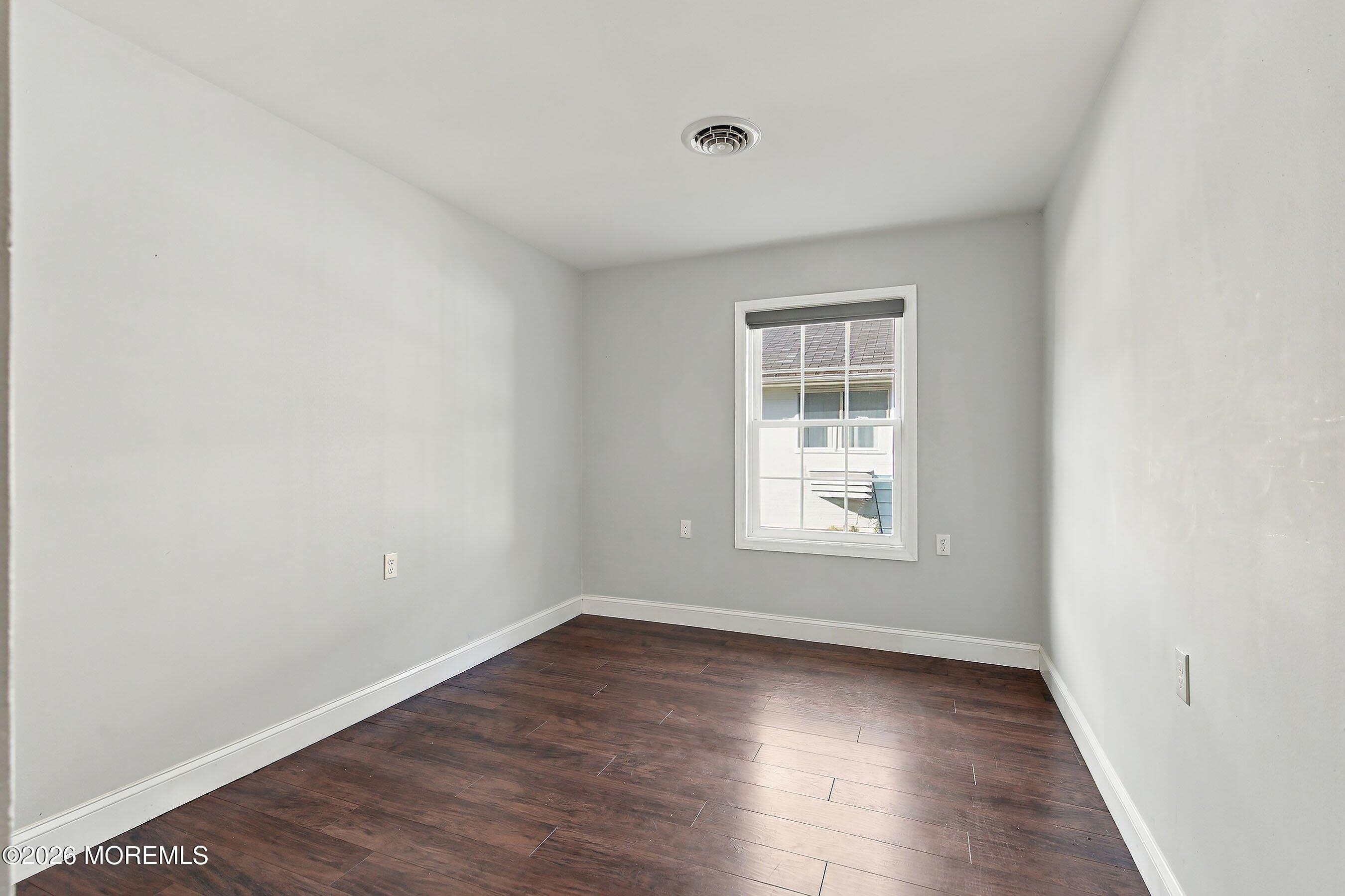 2137 Mount Hood Lane Toms River NJ 08753