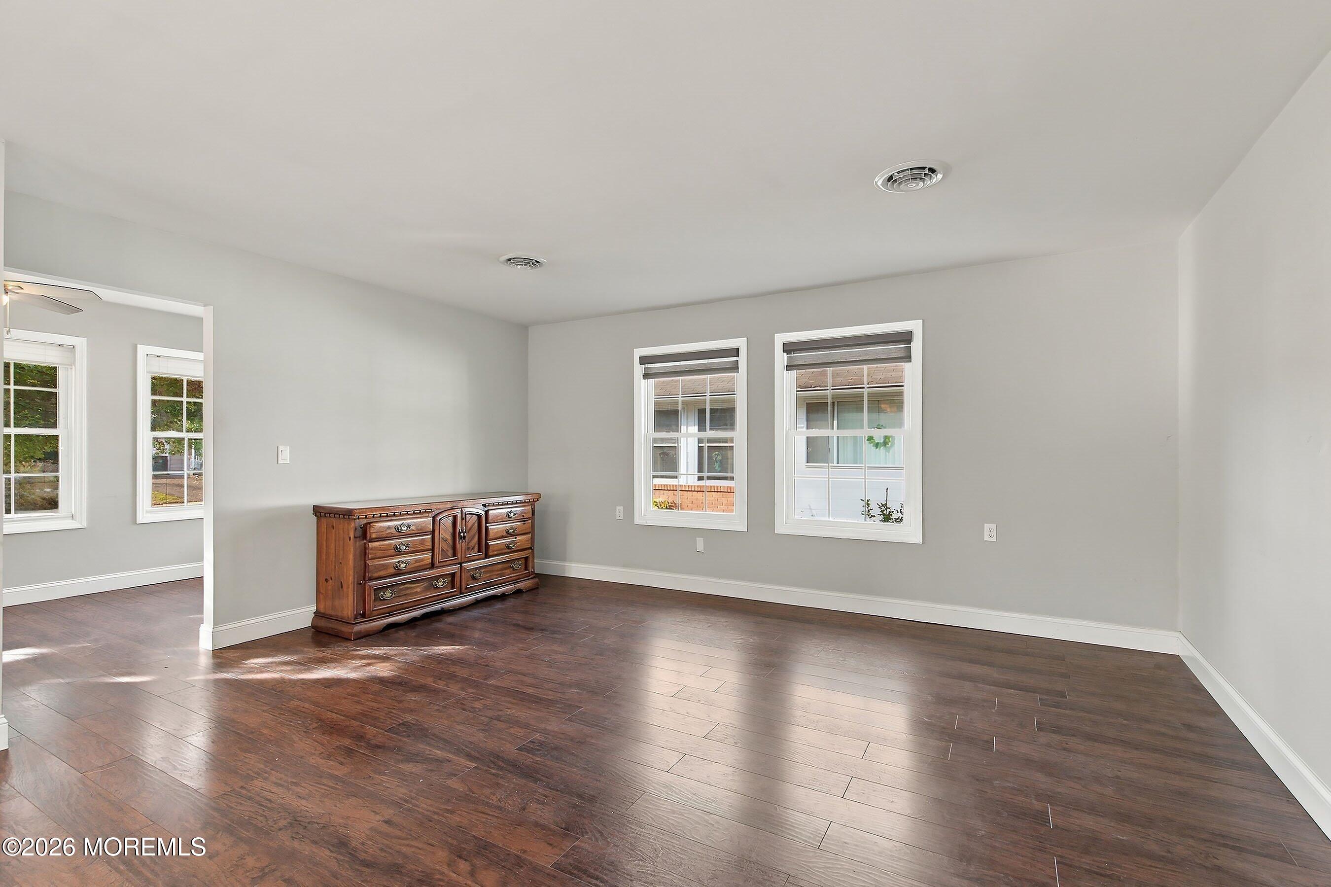 2137 Mount Hood Lane Toms River NJ 08753