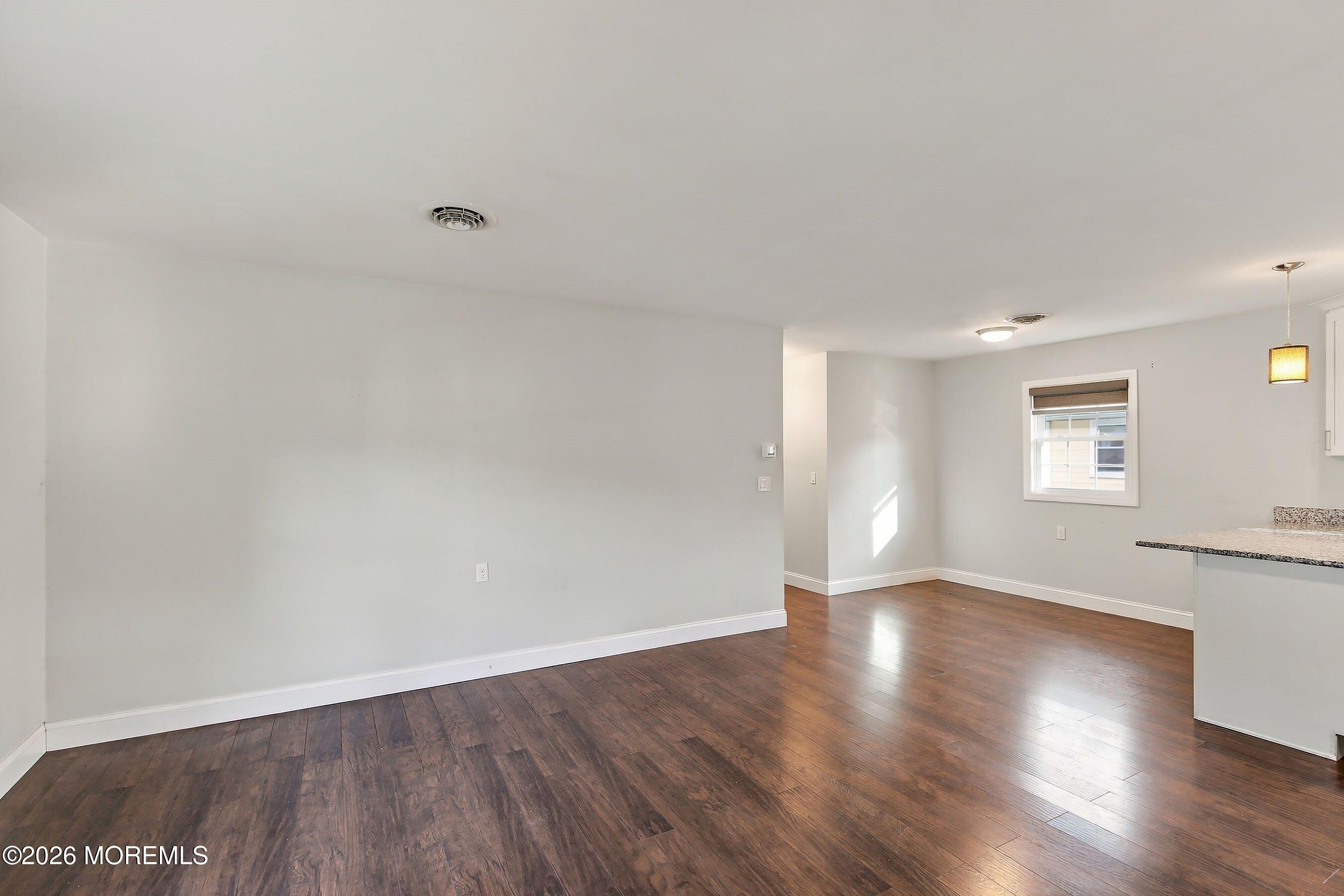 2137 Mount Hood Lane Toms River NJ 08753