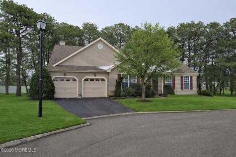 18 Fieldstone Court Whiting NJ 08759