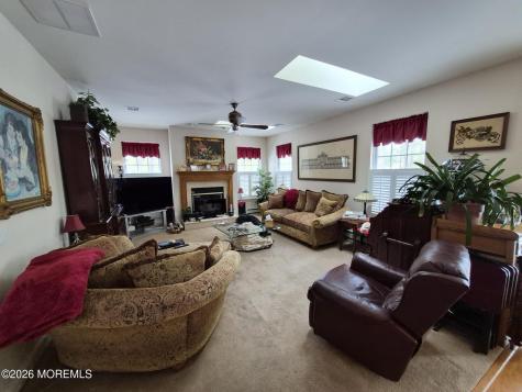 18 Fieldstone Court Whiting NJ 08759