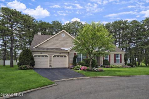 18 Fieldstone Court Whiting NJ 08759