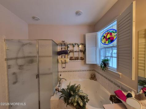 18 Fieldstone Court Whiting NJ 08759