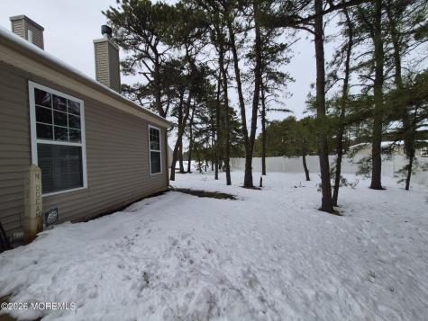 18 Fieldstone Court Whiting NJ 08759