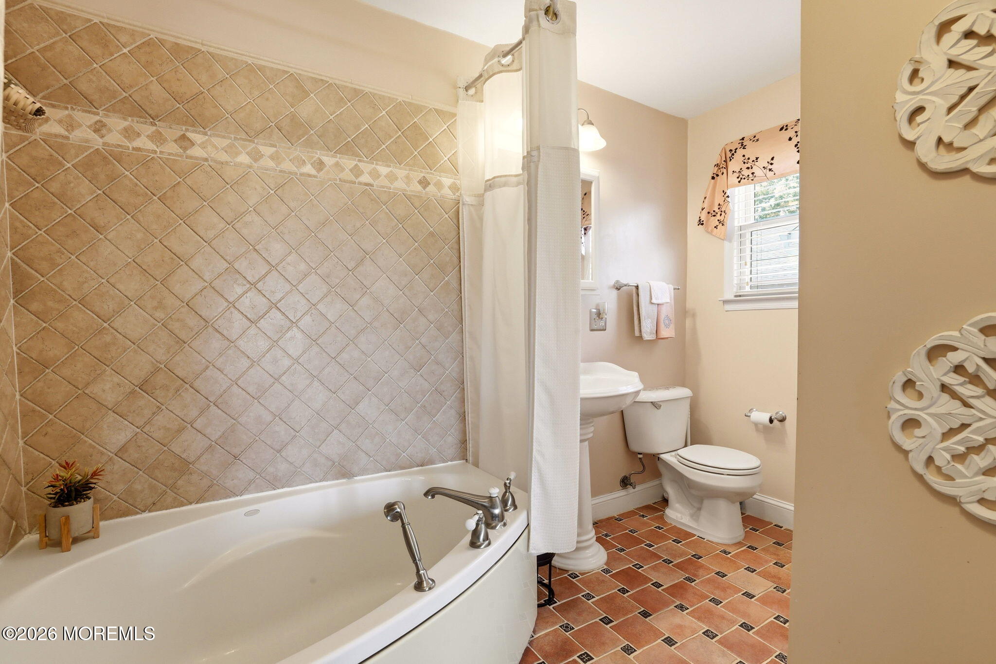 45 Florence Avenue Leonardo NJ 07737