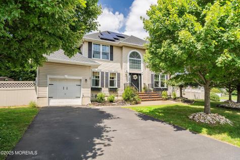 78 Heritage Drive Englishtown NJ 07726
