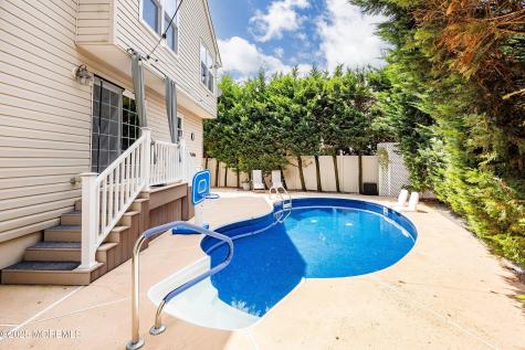 78 Heritage Drive Englishtown NJ 07726
