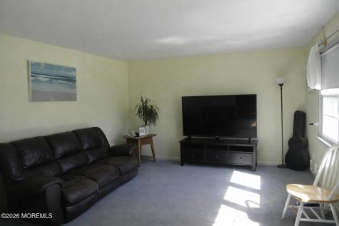4 Westbrook Road Howell NJ 07731