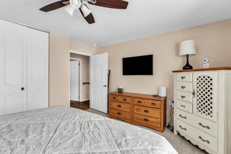 912B Dumbarton Drive Lakewood NJ 08701